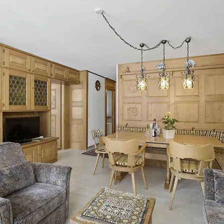 Nr-58 Haus Ladina By Interhome شقة *